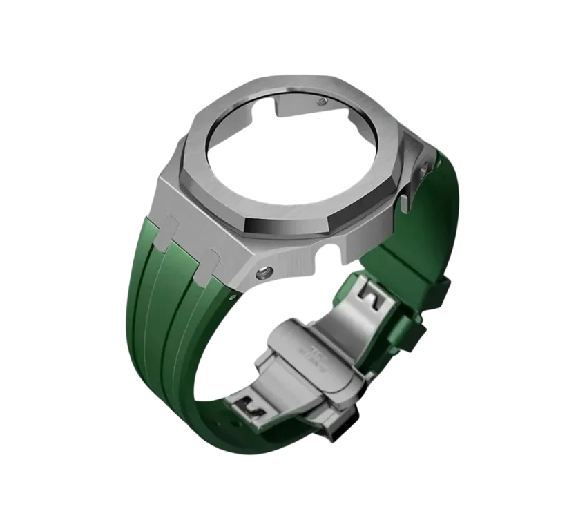 Boîtier de montre en acier inoxydable argenté avec bracelet en silicone vert, doté d'une boucle déployante argentée pour un style moderne et sportif.