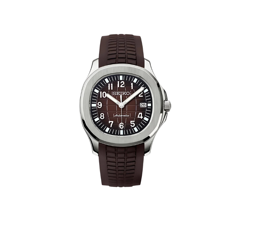 Montre Seiko avec cadran marron texturé, chiffres blancs, guichet de date à 3 heures, boîtier en acier inoxydable et bracelet en silicone marron.