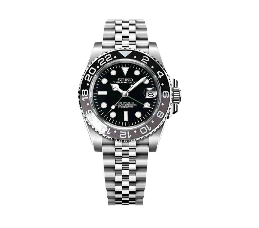 Montre Seiko GMT-Master II en acier inoxydable avec cadran noir, lunette bicolore noire et grise affichant les heures GMT, et bracelet Jubilé en acier poli. Un modèle élégant et fonctionnel pour les amateurs de montres polyvalentes.