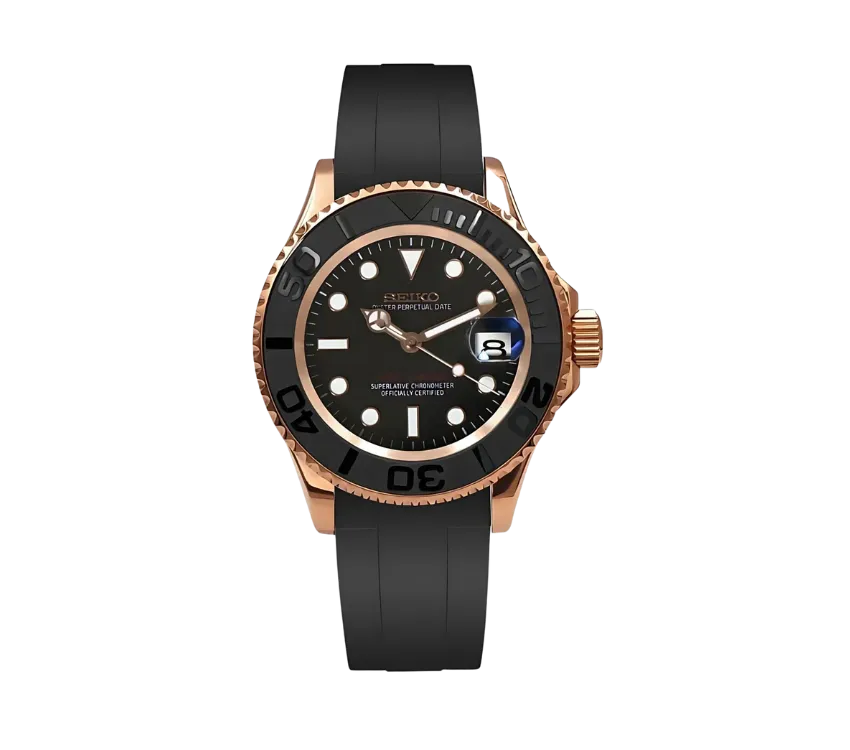 Montre Seiko Yacht-Master avec cadran noir, lunette noire et boîtier en or rose, accompagnée d’un bracelet en caoutchouc noir. Un mélange de sportivité et de luxe raffiné.