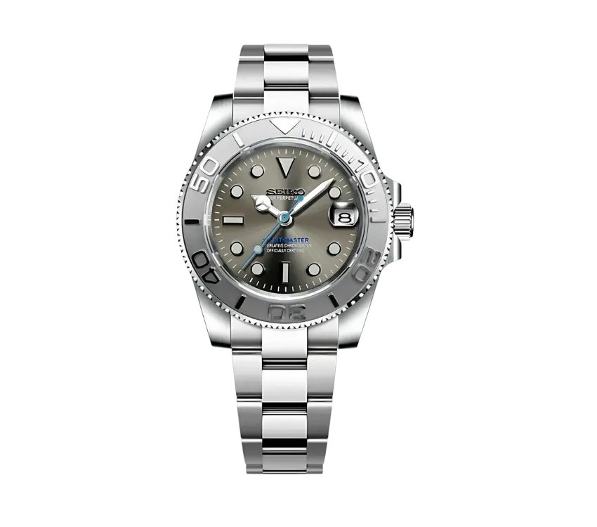 Montre Seiko Yacht-Master en acier inoxydable avec cadran gris, lunette argentée et accents bleus sur les aiguilles et les inscriptions. Bracelet en acier inoxydable pour un style élégant et nautique.