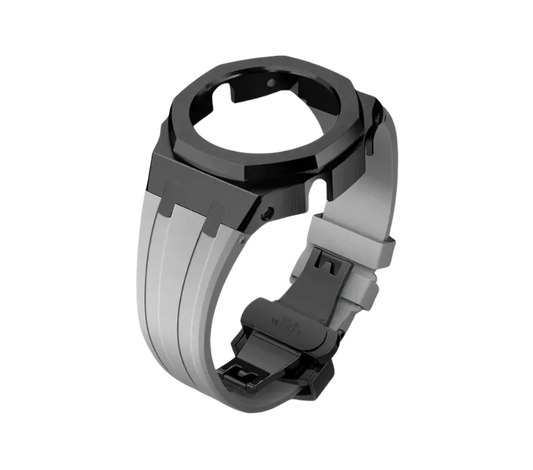 Bracelet de montre noir avec lunette octogonale, associé à un bracelet en silicone gris clair, doté d'une boucle déployante pour un design moderne et fonctionnel.