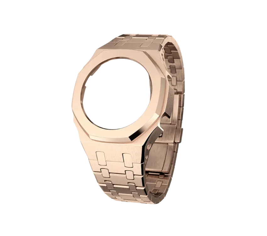 Boîtier de montre en acier inoxydable finition or rose, accompagné d'un bracelet en métal assorti pour un style raffiné et luxueux.