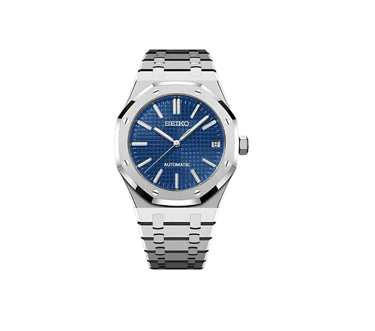 Montre Seiko automatique avec cadran bleu texturé, index et aiguilles argentés, boîtier octogonal et bracelet en acier inoxydable. Un mélange parfait d'élégance et de modernité.