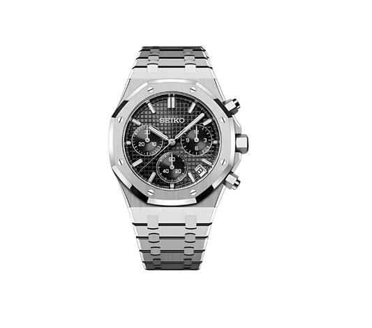 Montre Seiko automatique avec cadran noir texturé, index et aiguilles argentés, boîtier en acier inoxydable octogonal et bracelet assorti. Un design sophistiqué pour une élégance intemporelle.