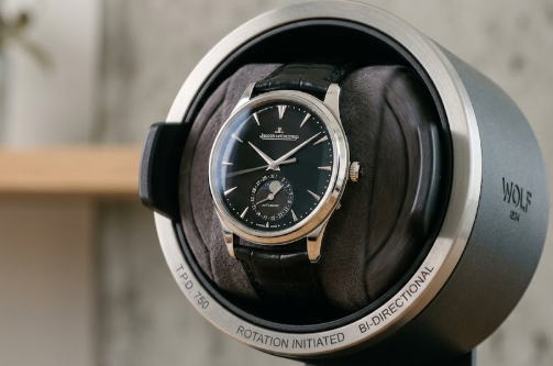 remontoir montre automatique exemple
