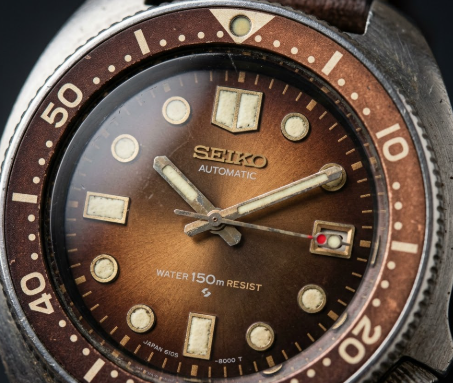Cadran et lunette dégradé marron caramel Seiko Root Beer en macro